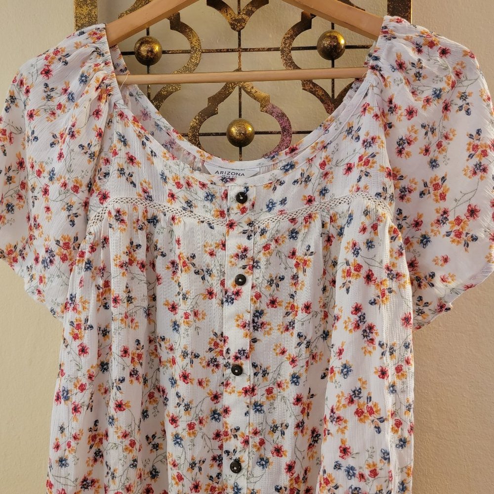 Arizona Floral Button Shirt Sleeve Blouse Med